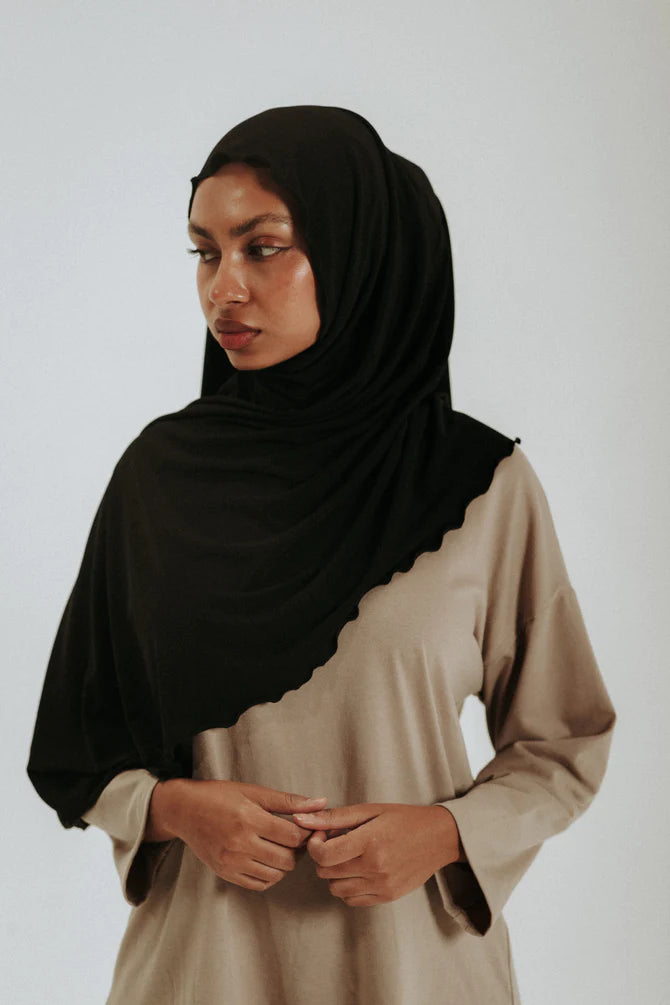 Fitness and Fashion: How Workout Hijabs are Revolutionizing Exercise for Muslim Women