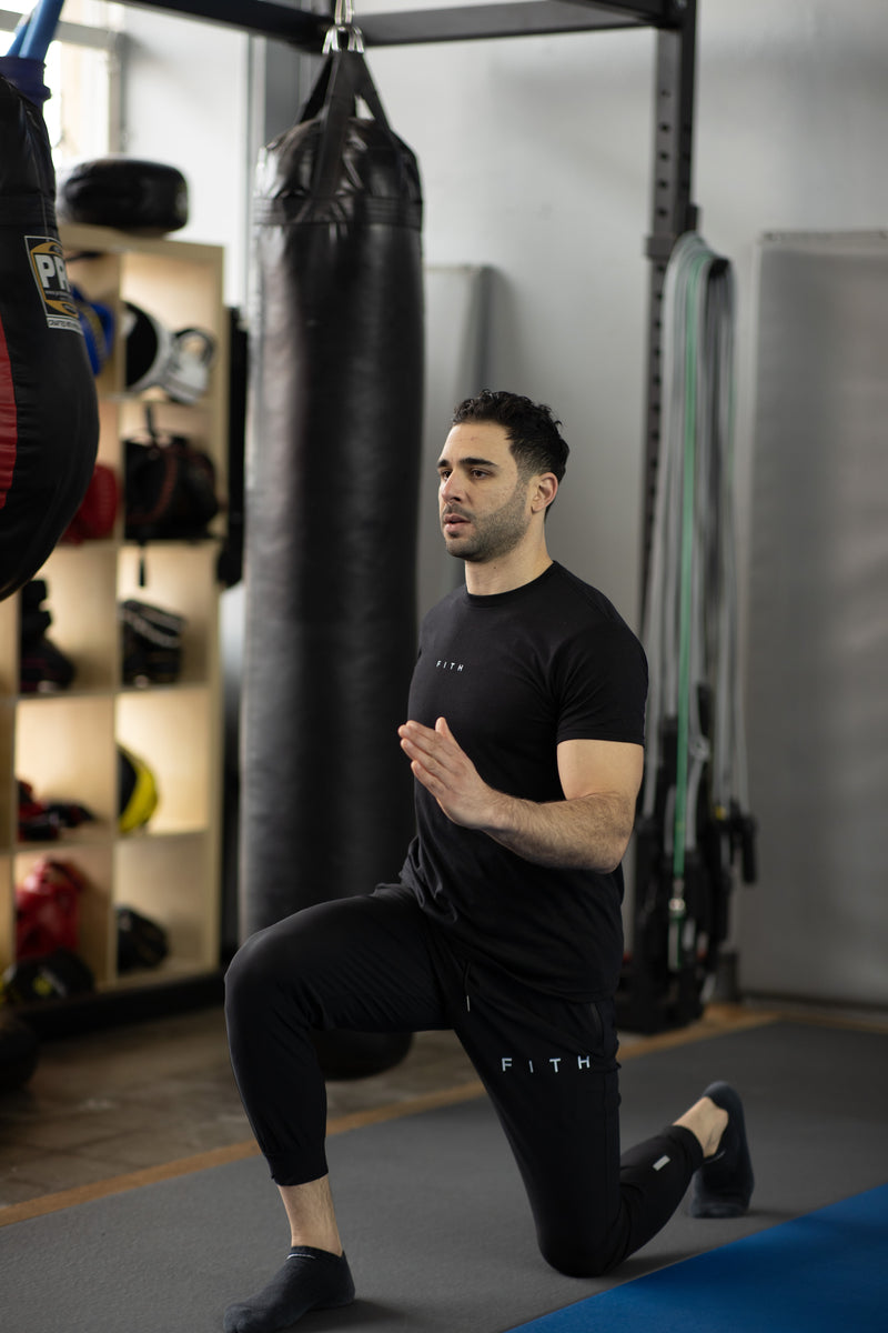 Why Covering Your Knees During Workouts is Important in Islamic Traditions