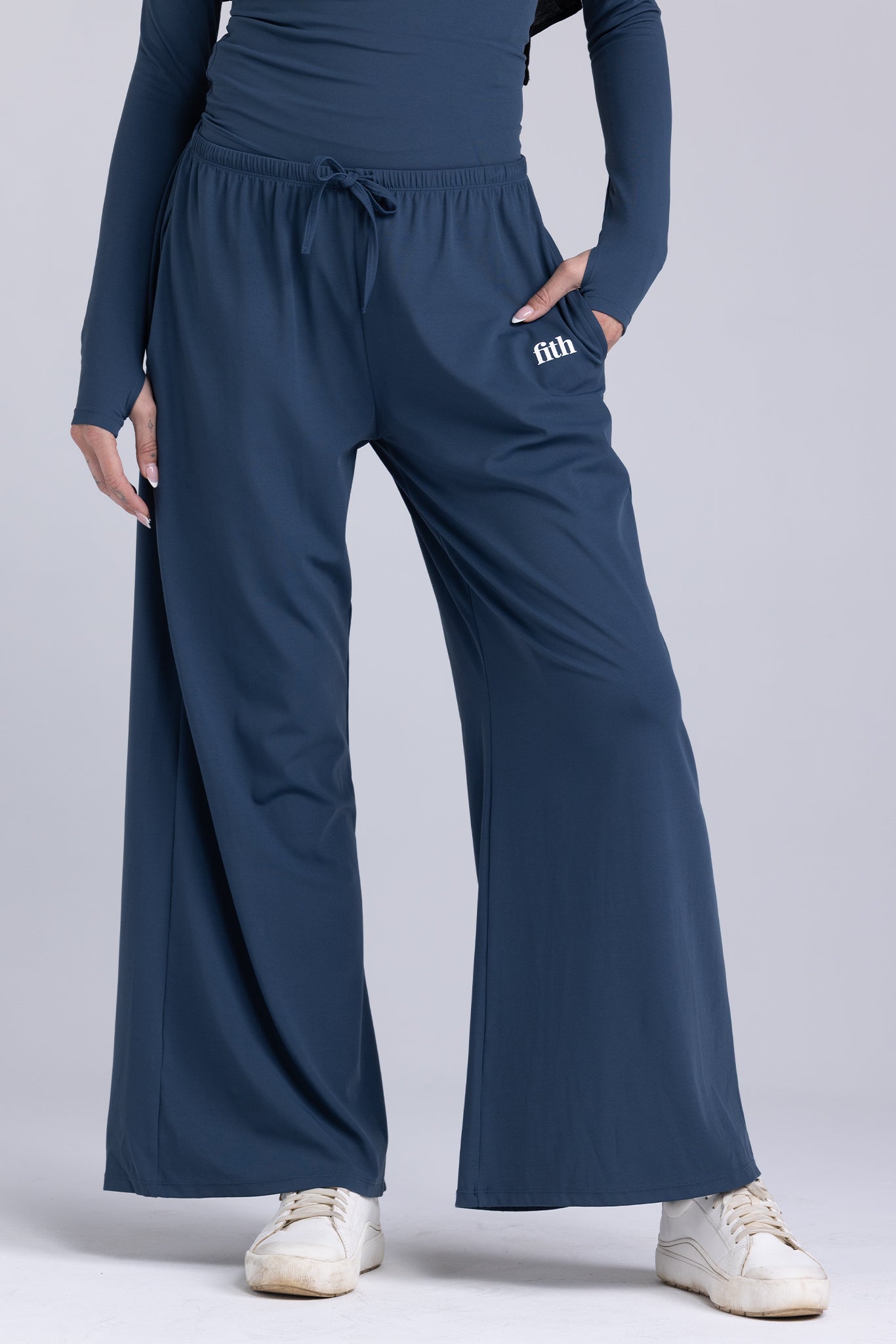 Ease Lightweight Wide-Legged Pants
