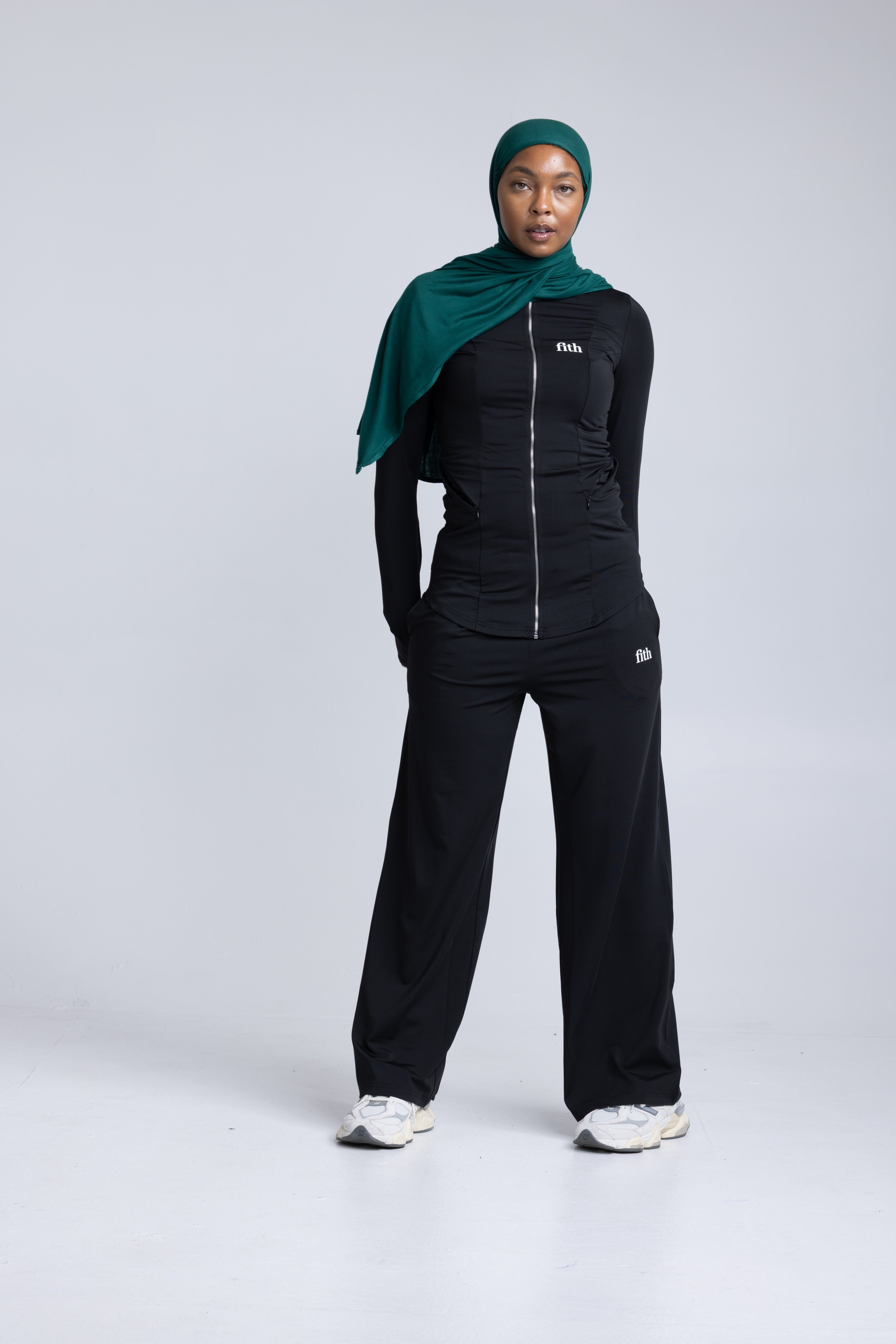 PWR Active Zip-Top