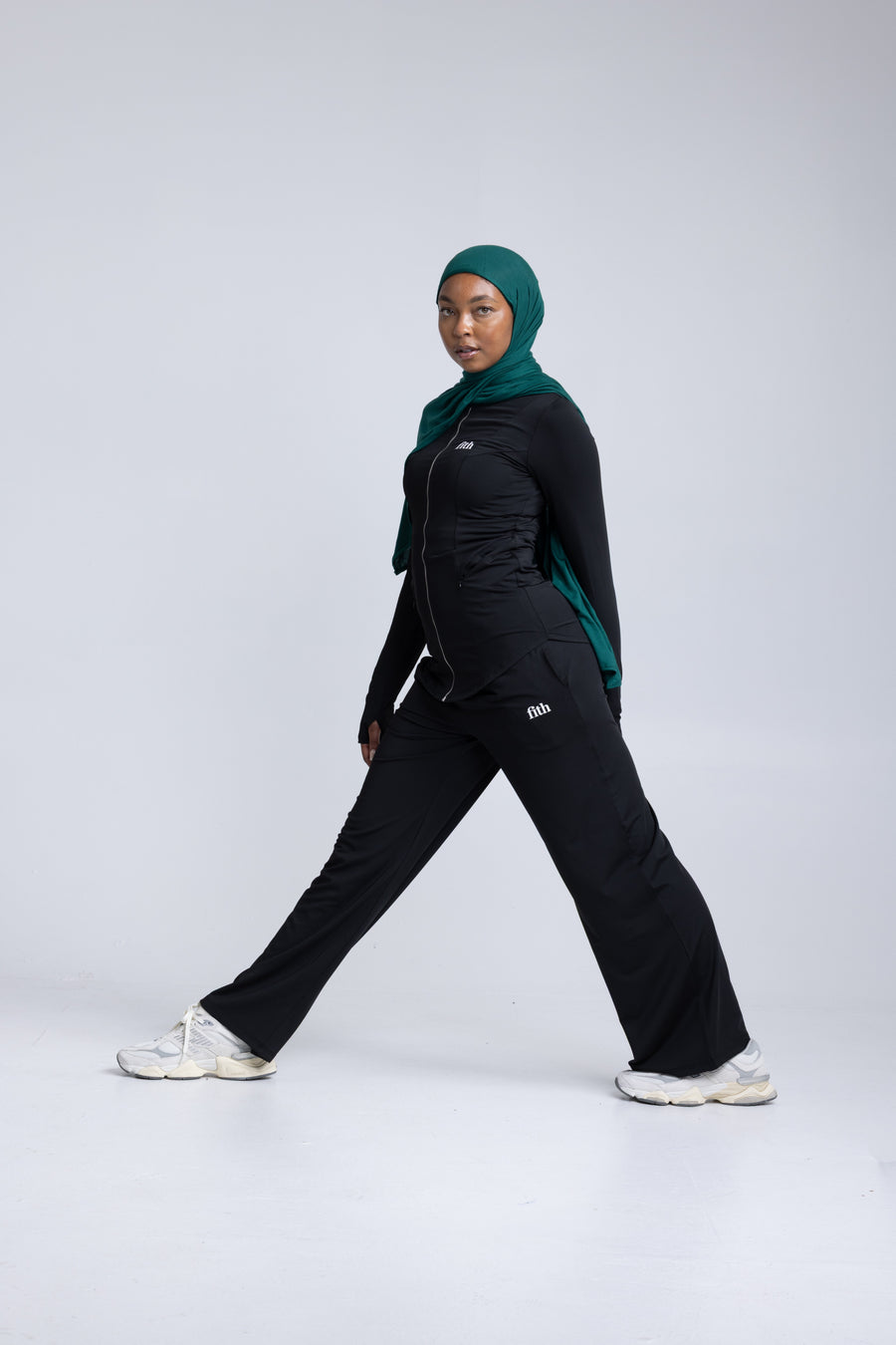 PWR Active Zip-Top (Black)